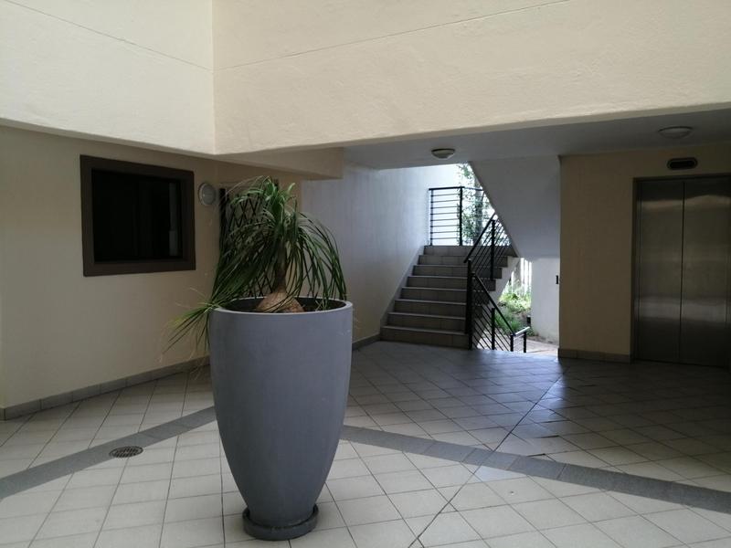 2 Bedroom Property for Sale in Somerset West Western Cape
